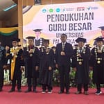 UPR Resmikan 2 Guru Besar Baru, Pj Wali Kota: Ini Kemajuan Nyata 98e10eb9-adf5-4ed4-b1e8-902fadb3c781-660×330