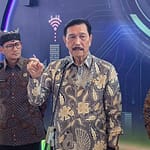 Luhut: Bali Deportasi Ratusan Wisatawan Asing Nakal menko-marves-luhut-binsar-pandjaitan-1_169