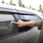 Mobil Dinas yang Ditumpangi Guru Honorer Supriyani Ditembak OTK mbl-suyn