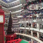 Tragedi di Mal Ciputra: Pria 40 Tahun Loncat dari Lantai 5, Siapa Dia? 090964400_1450860501-20151223-Nuansa-Natal-di-Mal-Jakarta-AY1