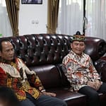 Gubernur Kalteng Kunjungi Ketua DPRD Saat Nyepi, Ini Pesan Damainya WhatsApp-Image-2025-04-01-at-4.24.09-PM-780×520