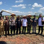 Target 37.745 Ton GKG, Kalteng Siap Guncang Produksi Padi Nasional! WhatsApp-Image-2025-04-07-at-3.18.16-PM-780×585