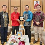 Leonard Ampung: Jalan 4 Km Ini Penting Buka Akses Baru Kalteng-Kalbar 12092025032956_2