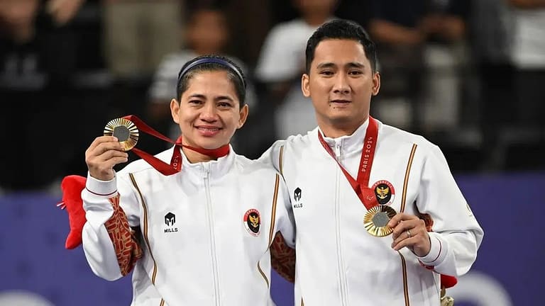 Hikmat Ramdani & Leani Ratri Oktila: Medali Emas Pertama Indonesia di Paralimpiade 2024