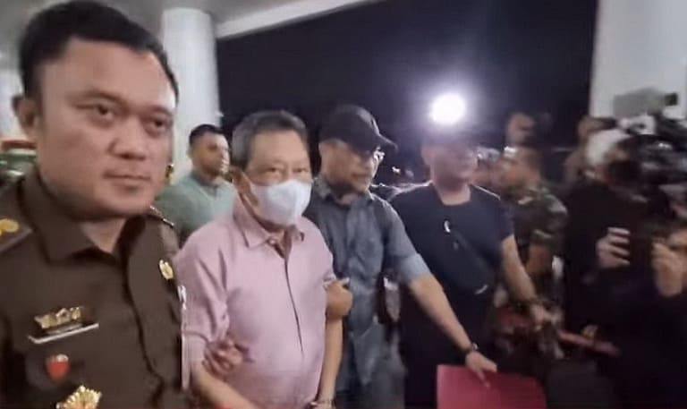 Penangkapan Bos Sriwijaya Air, Tersangka Kasus Korupsi Izin Usaha Pertambangan: Kronologi