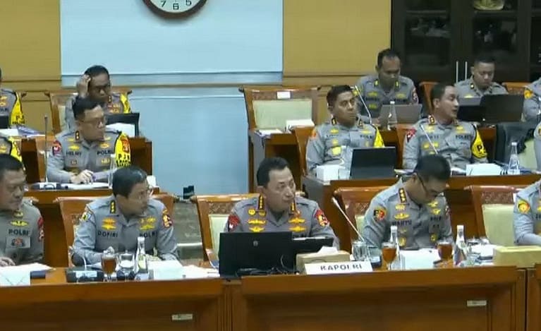 Kapolri Tegaskan Sanksi Pemecatan Bagi Polisi yang Terlibat Pemerasan Guru Supriyani