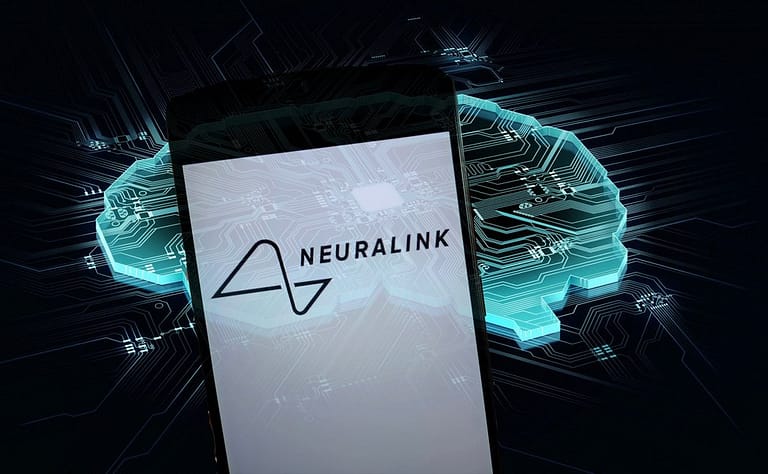 Pasien pertama Neuralink Menamai “Eve” pada Perangkat dalam Otaknya