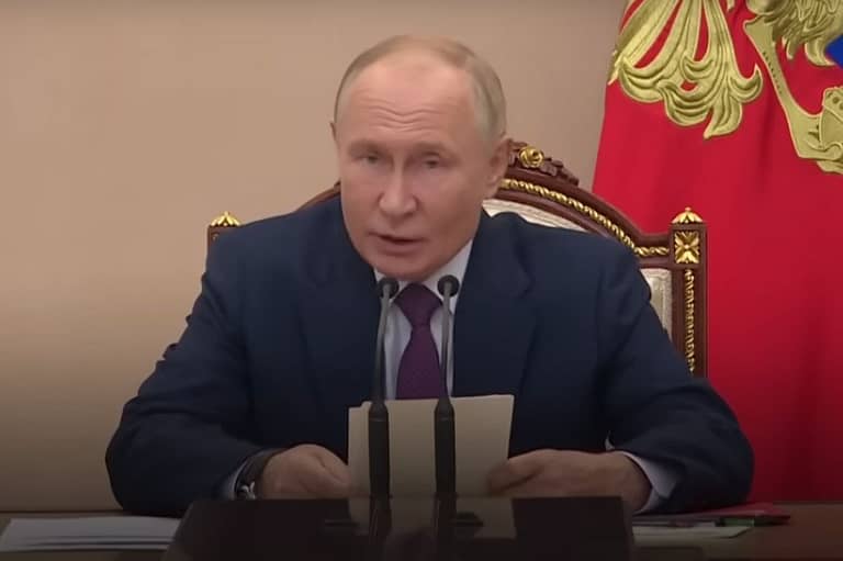 Putin Ancam akan Gunakan Senjata Nuklir jika Barat Terus Membantu Ukraina