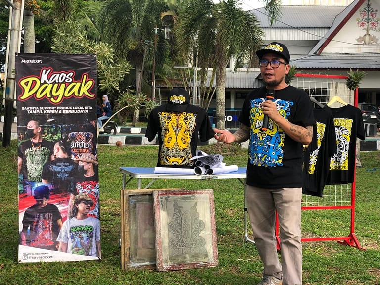 Dr. Kilat Kasanang Beri Pelatihan Entrepreneurship di KIFF 2024 P.Raya: Bisnis Kaos Dayak Jadi Sorotan