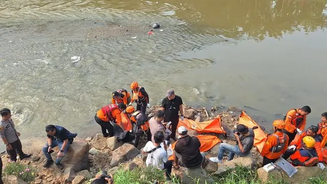 Heboh! Tujuh Jenazah Ditemukan Mengambang di Kali Bekasi