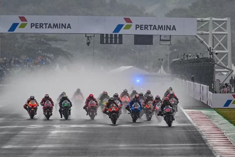 Jadwal MotoGP Mandalika 2024: Drama Francesco Bagnaia Vs Jorge Martin