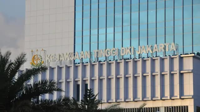 Kejati Jakarta Tahan Panitera PN Jaktim atas Korupsi Rp244 Miliar!