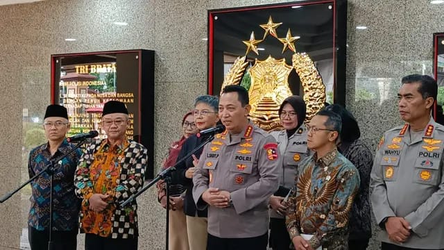 2.600 Pengajar Papua Diperlukan, Polri Siap Gelar Program “Polisi Mengajar”