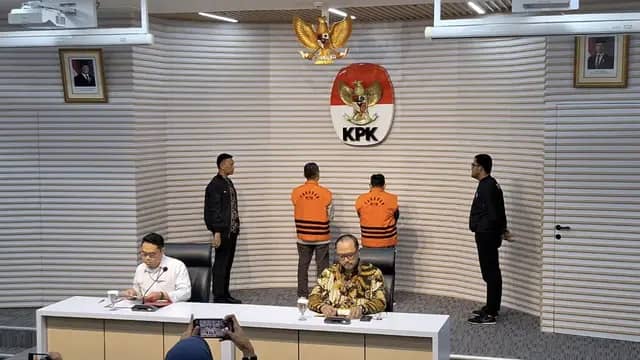Bupati Situbondo dan Kabid PUPP Ditahan KPK, Terima Suap Rp5,5 Miliar!